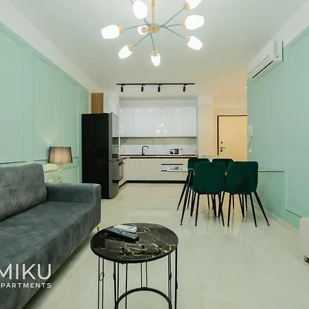 Апартаменты Miku Apartment-elegant 1bd At Olympic